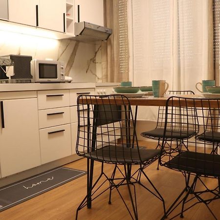 Pine Apartment Τίρανα Εξωτερικό φωτογραφία