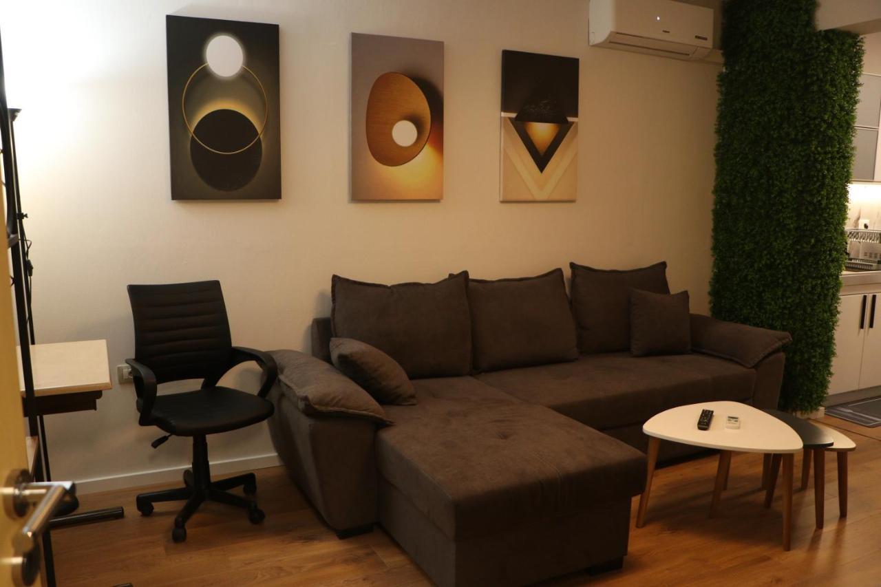 Pine Apartment Τίρανα Εξωτερικό φωτογραφία