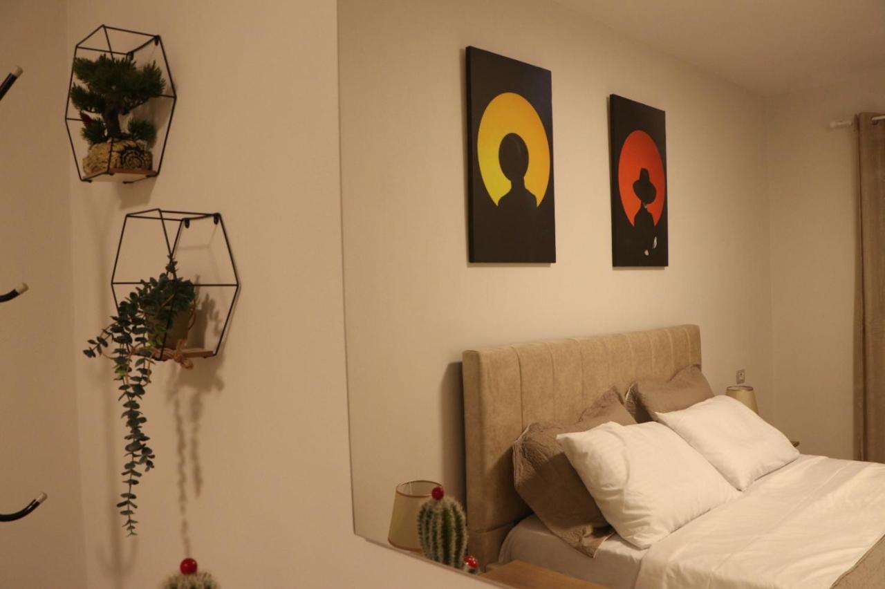 Pine Apartment Τίρανα Εξωτερικό φωτογραφία